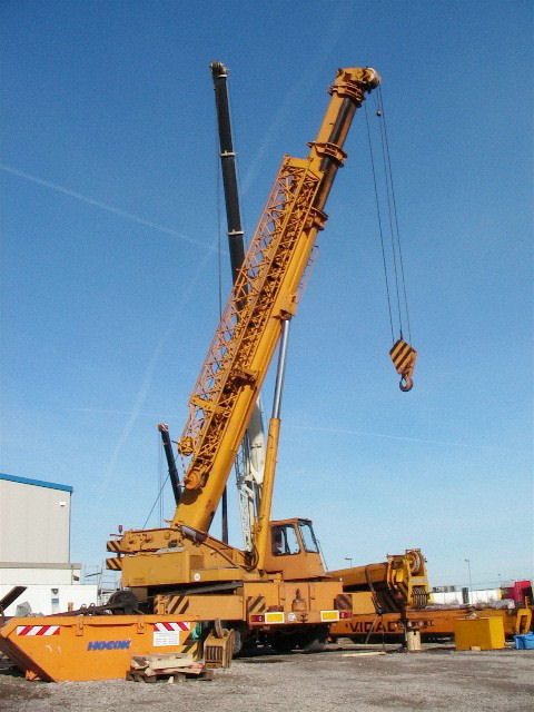 Xe cẩu thủy lực Demag AC 265